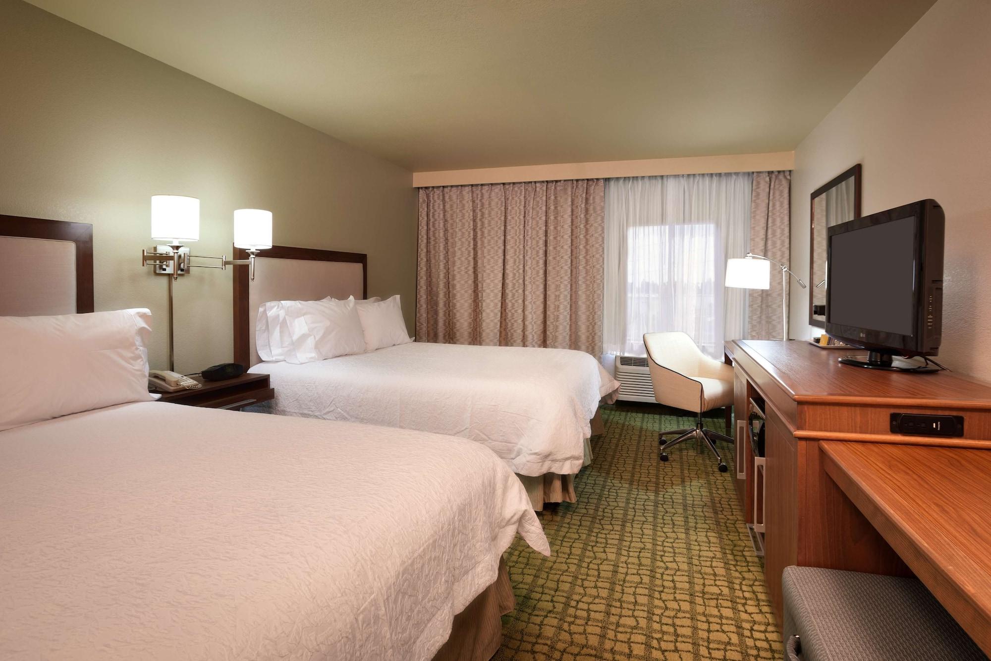 Hampton Inn By Hilton Irvine East - Лейк-Форест Экстерьер фото