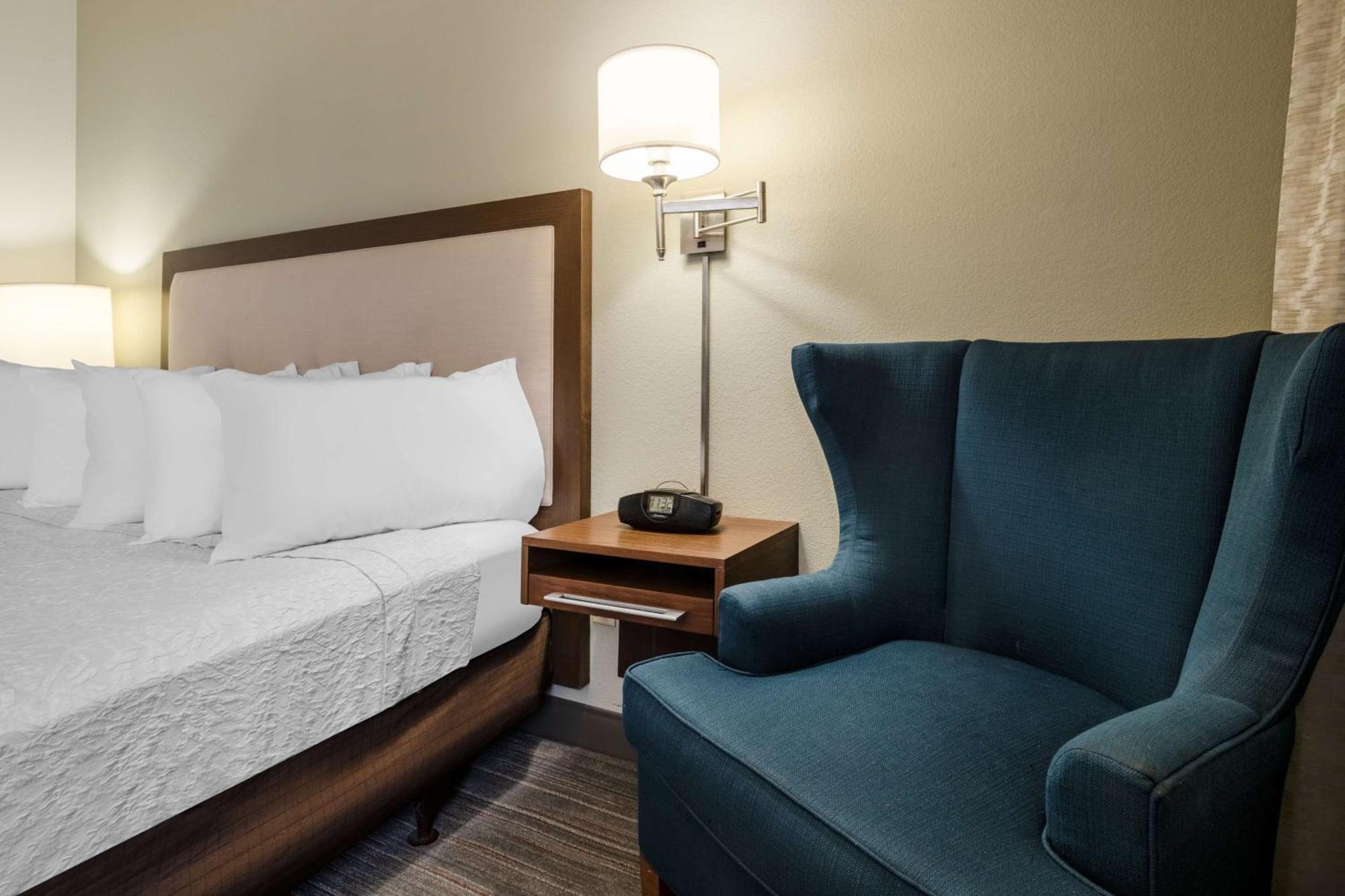 Hampton Inn By Hilton Irvine East - Лейк-Форест Экстерьер фото